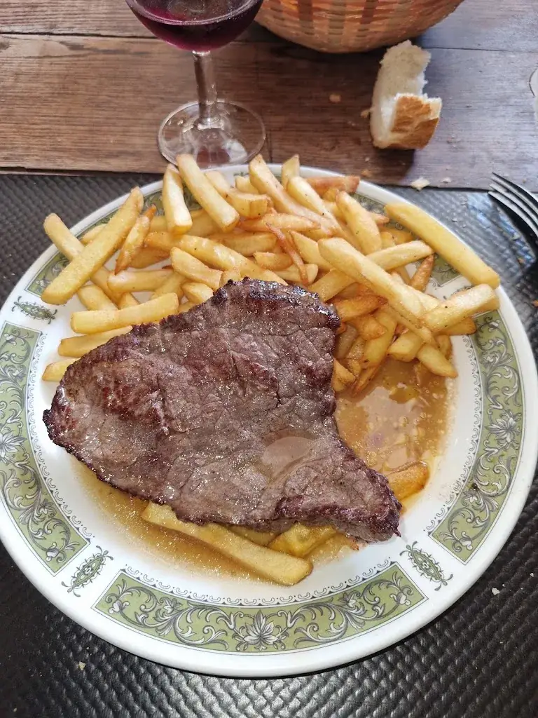 Le Relais De La Fontaine_Saint-Savin_slider_image_2