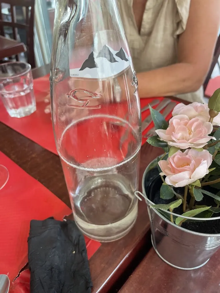 Paris Loesch_Brasserie Le Club_Saint-Pourçain-sur-Sioule_review