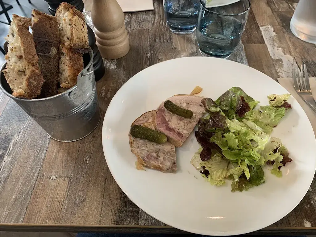 Restaurant Le Drugstore_Saint-Pourçain-sur-Sioule_slider_image_2