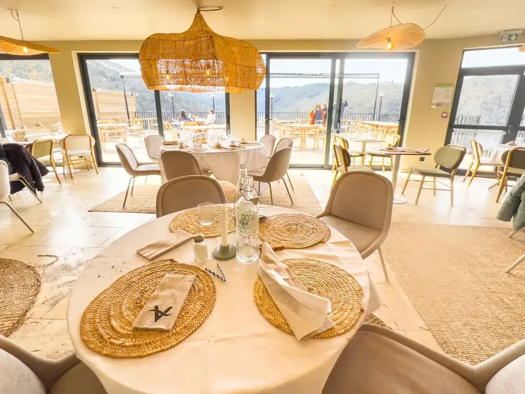 Caroline Coyner_VICTOR brasserie & guinguette_Saint-Étienne_review