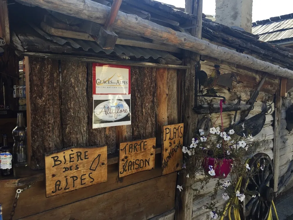 X R_la marmotte_Saint-Véran_review