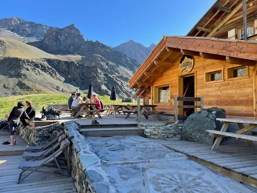 Refuge de la Blanche restaurant in Saint-Véran