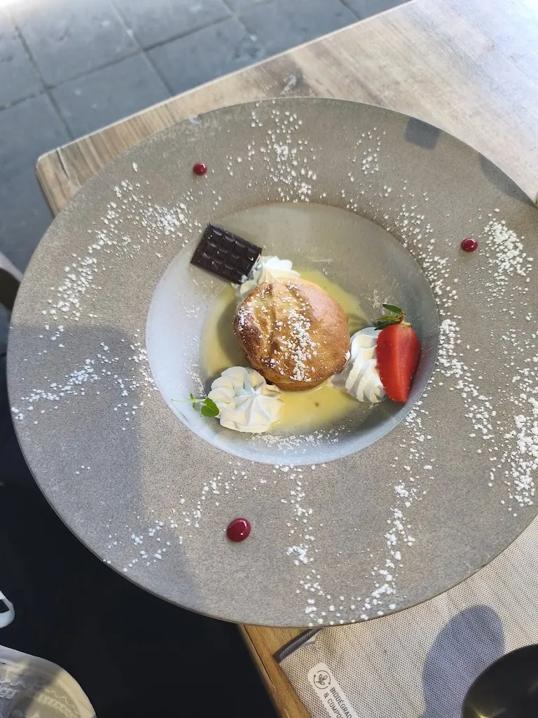 Adeb Bi_L’ardoise_Aurillac_review