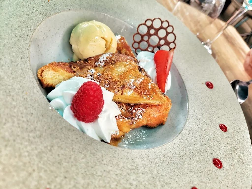 COURNIL David_L’ardoise_Aurillac_review