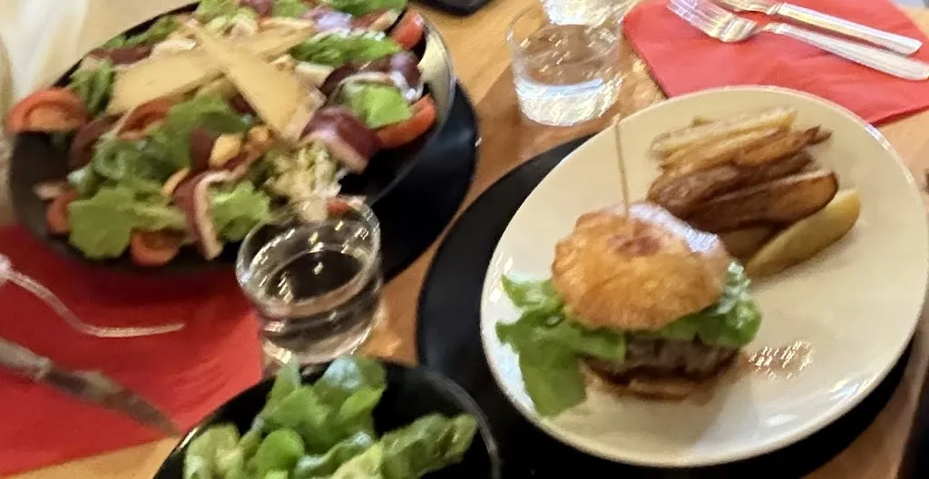 Hana AlHashimi_Le Grenier_Chamonix-Mont-Blanc_review