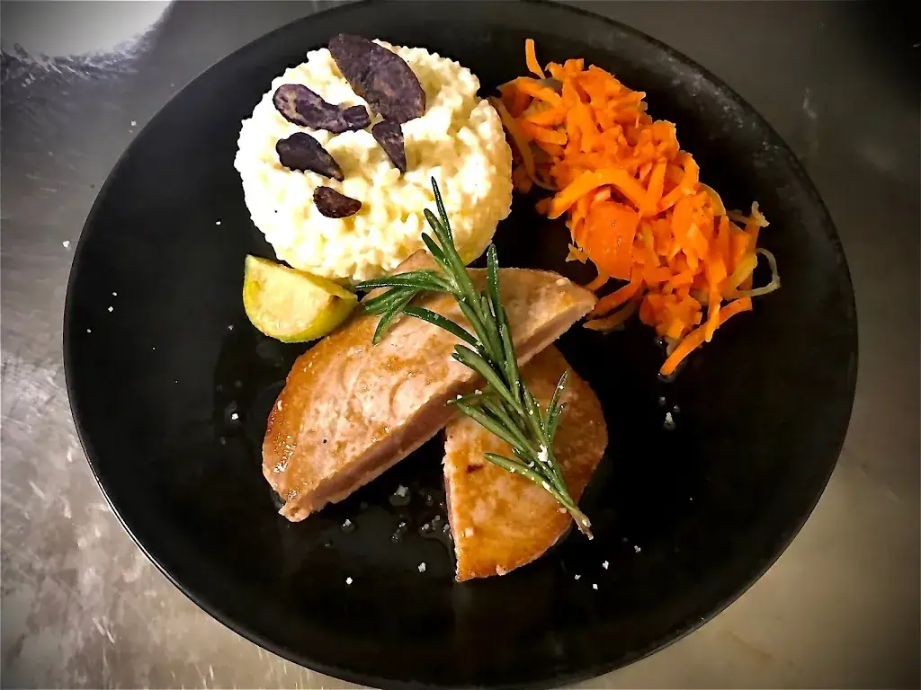 Restaurant l'Ecuelle_Aix-les-Bains_slider_image_3