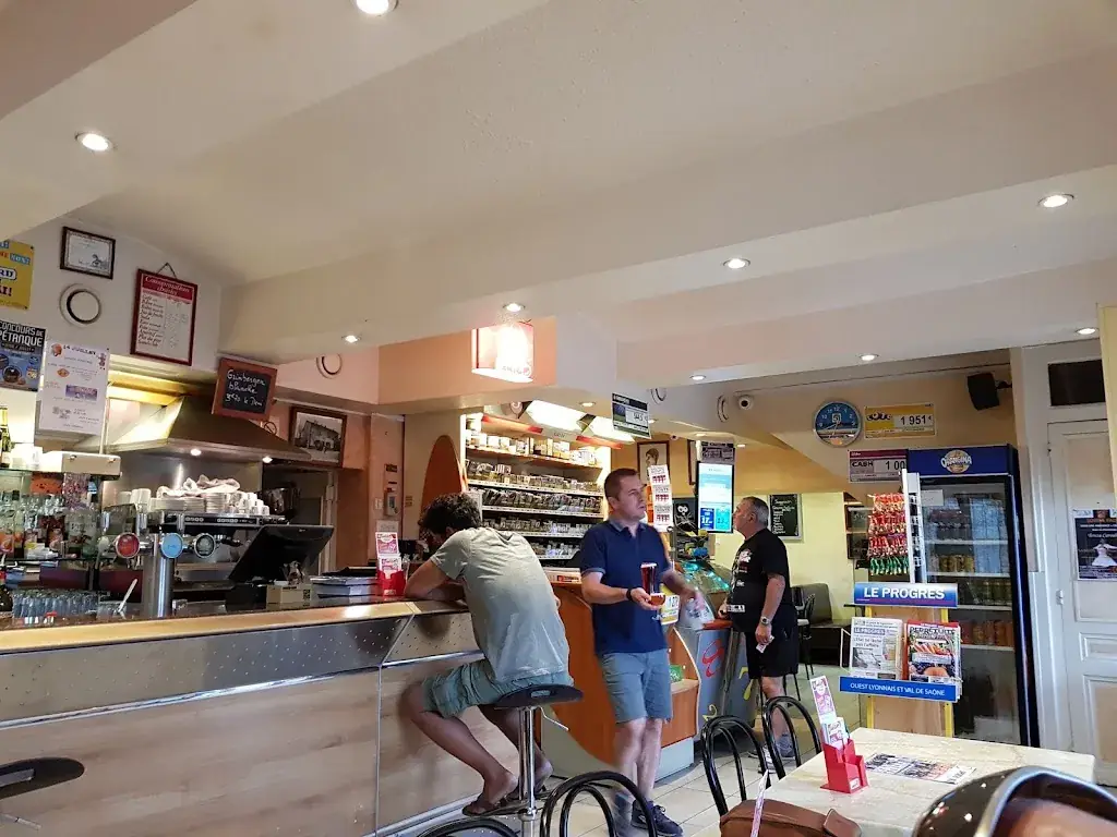 Chatelle John restaurant à Sainte-Consorce