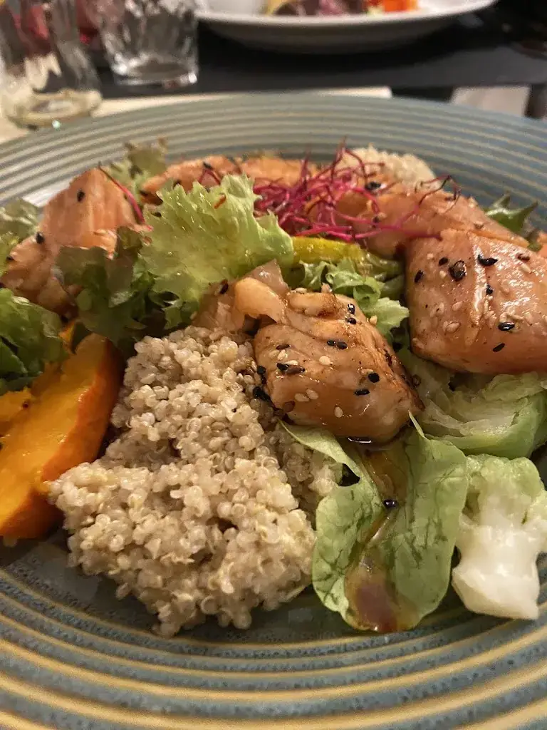 Jood Alamoudi_Le 5ème Elément_Bulle_recensione