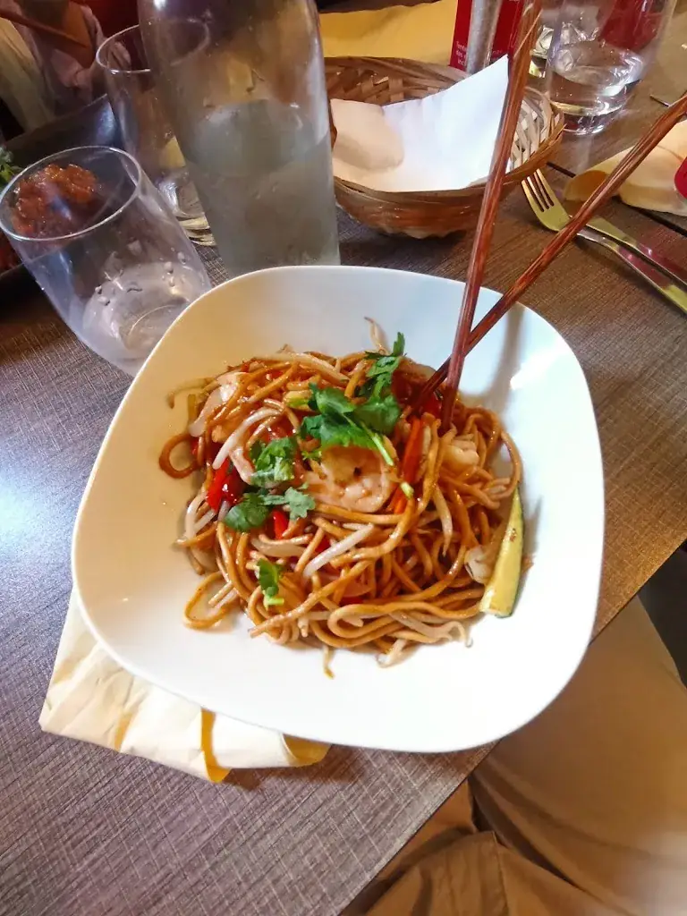 Yousra Djeddou_VIET FOOD_Sainte-Florine_review