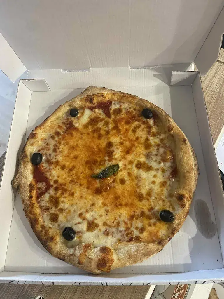 Noémie Portal_CH'TI PIZZA_Sainte-Florine_recensione