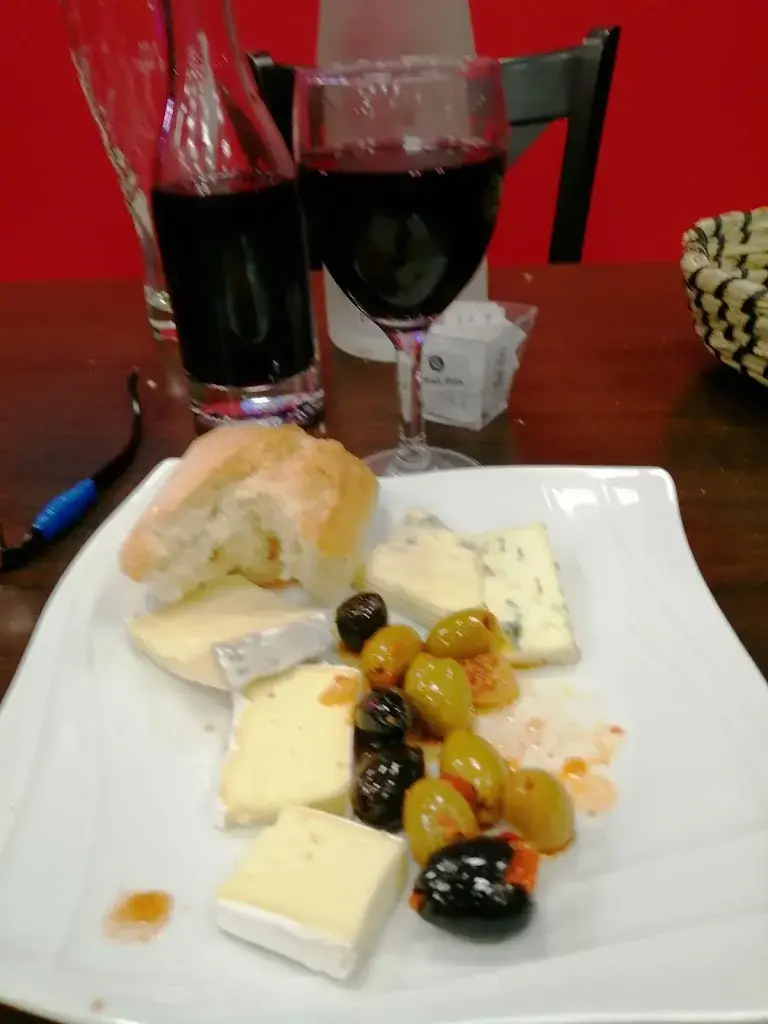 Ron Gerritsen_PIT STOP ONE_Saint-Quentin-Fallavier_review