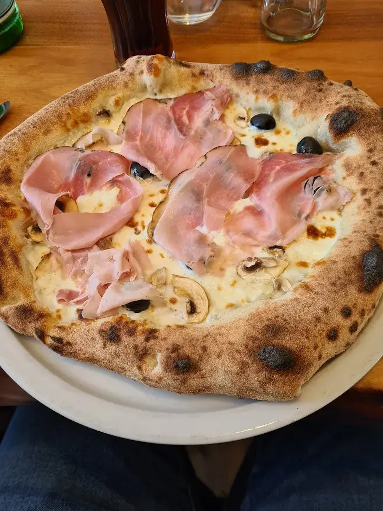 Bernd R._CARPE DIEM Restaurant Italien-Pizzeria au feu de bois_Saint-Quentin-Fallavier_review