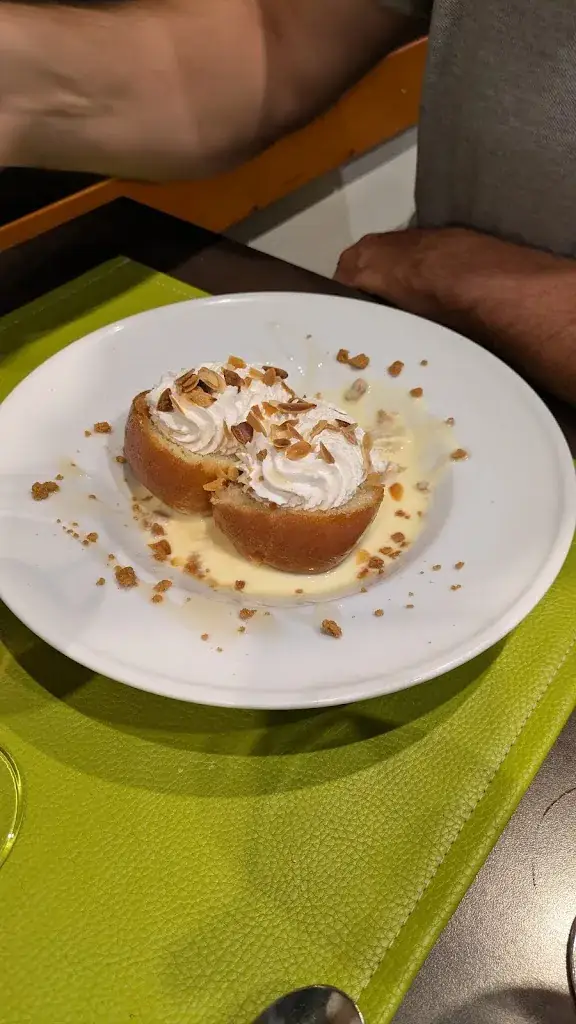 Sebastien Fabre_Le Champ des Vignes_Aurillac_review