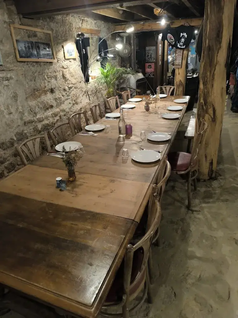 Thomas De Deurwaerder_LA PAUSE BIBI, Auberge, Gîte, Refuge_Satillieu_review