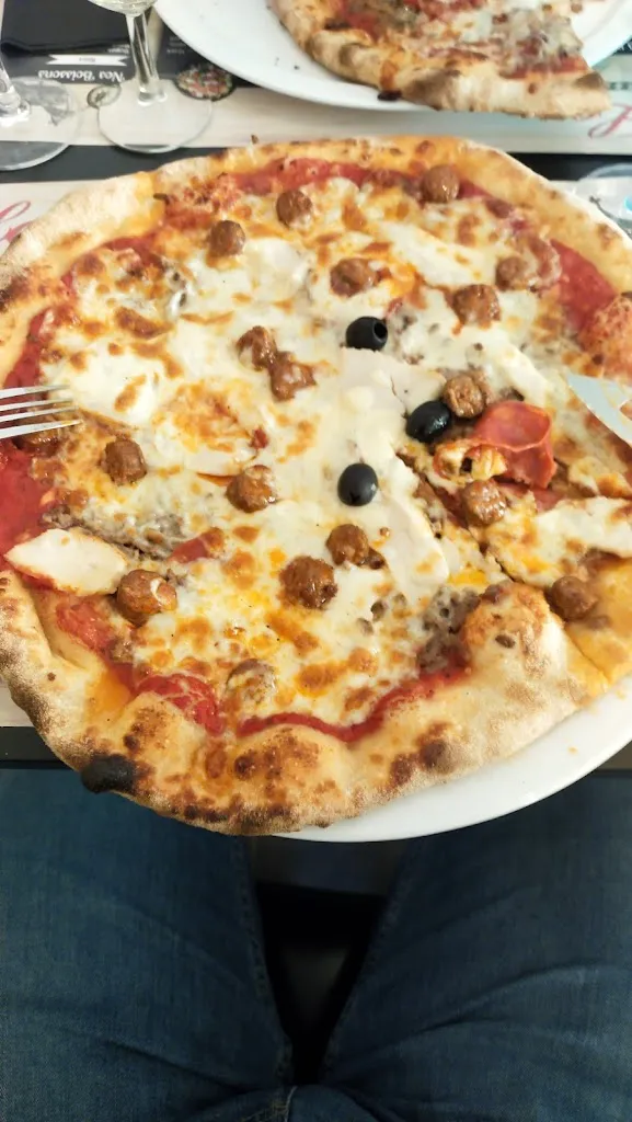 Menü_Restaurant Pizzeria Lou Mas_Savasse_Bild_8