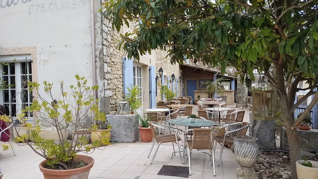 Les Monts De Savasse Restaurant in Savasse