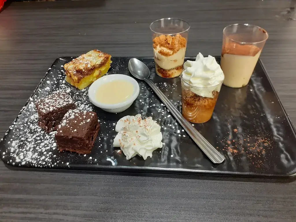 CASSANOS - RESTAURANT Sassenage_Sassenage_slider_image_3