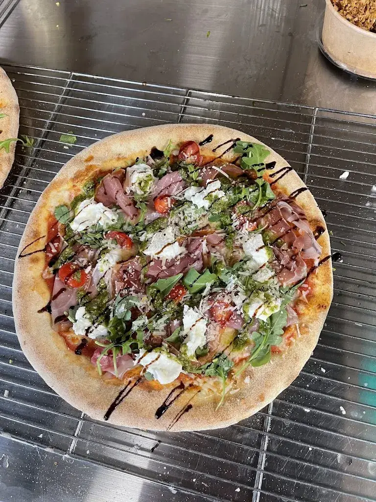 Divino-Pizzeria-Sassenage-champion de France de la pizza_Sassenage_slider_image_2