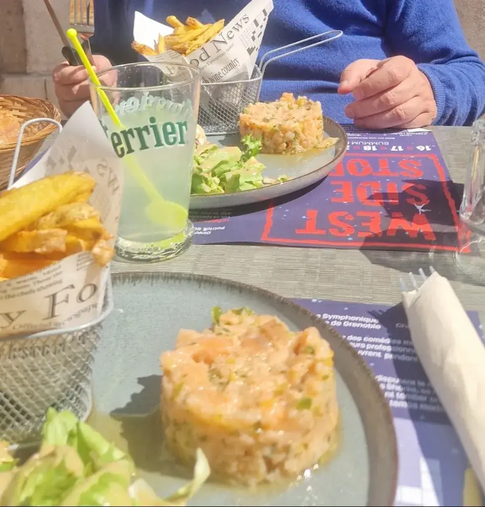 Aurélia_Le vie la joie_Sassenage_review