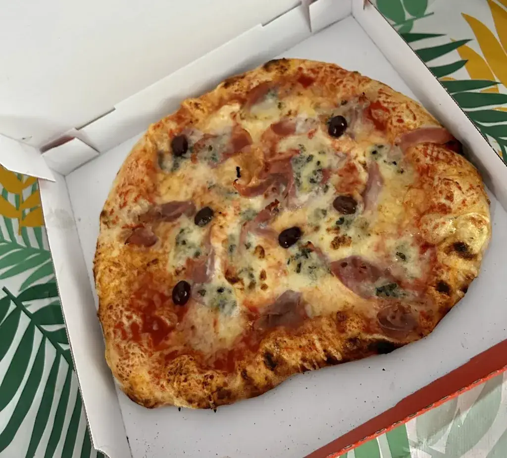 Camion - La Petite Pizza ristorante a Sassenage