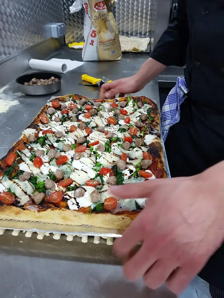 Menu_Pizz’aro-Camion Pizza-Sassenage_Sassenage_image_5