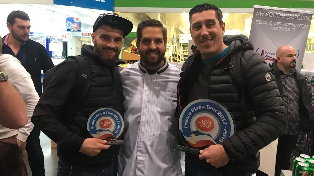 Pizz’aro-Camion Pizza-Sassenage_Sassenage_slider_image_2