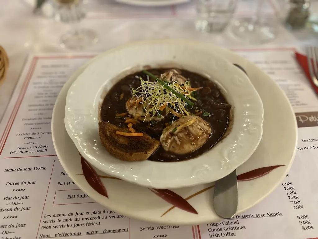 The_Ducati_Rider_Le Petit Blanc_Salins-les-Bains_review