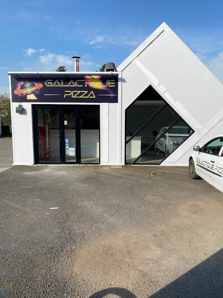 Galactique pizza_Balbigny_slider_image_1