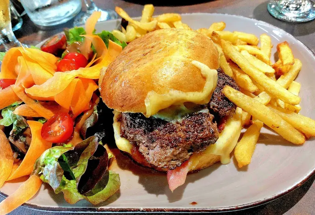 Inoy Lynch_L’Endroit_Salins-Fontaine_recensione