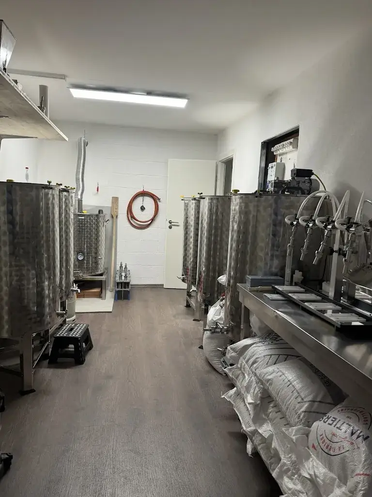 Brasserie Là Haut sur la Montagne ristorante a Broc