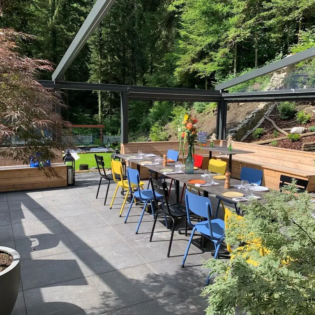 The Hungry Yogi café_Scionzier_slider_image_1