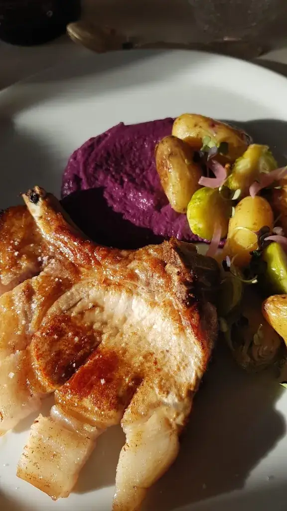 YANEZ STEPHANIE_Château de Freycinet_Saulce-sur-Rhône_review