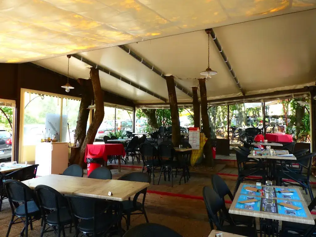 Restaurant La Cascade_Sillans-la-Cascade_slider_image_3