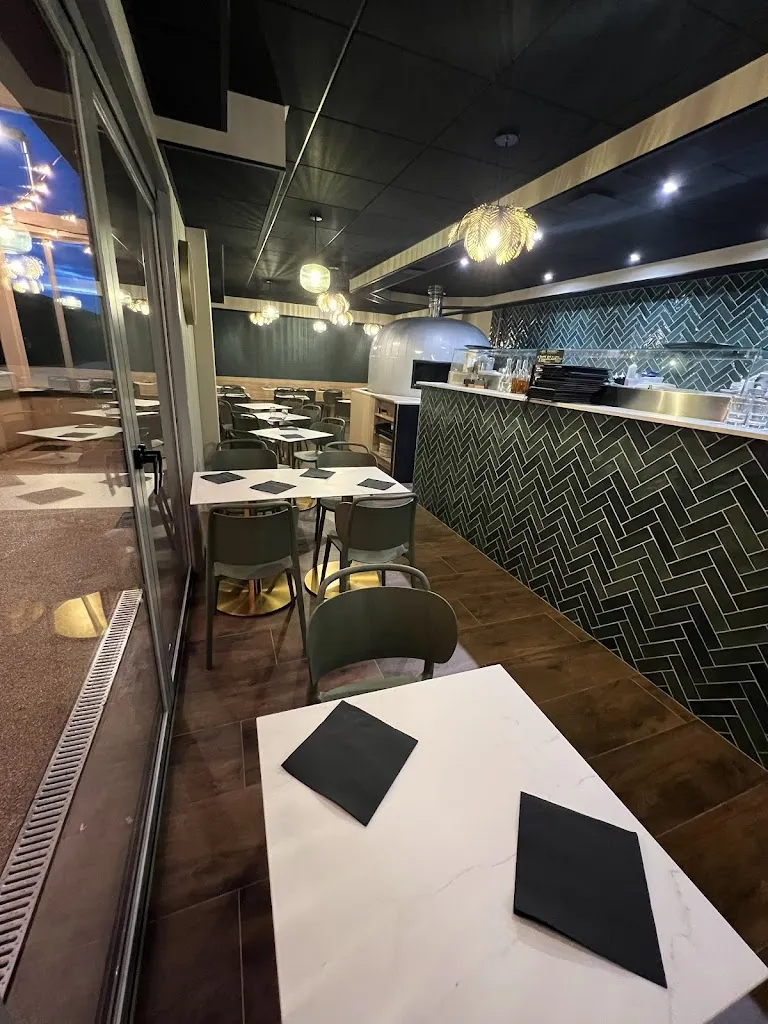 C'Rock N'Pizz restaurant in Solaize