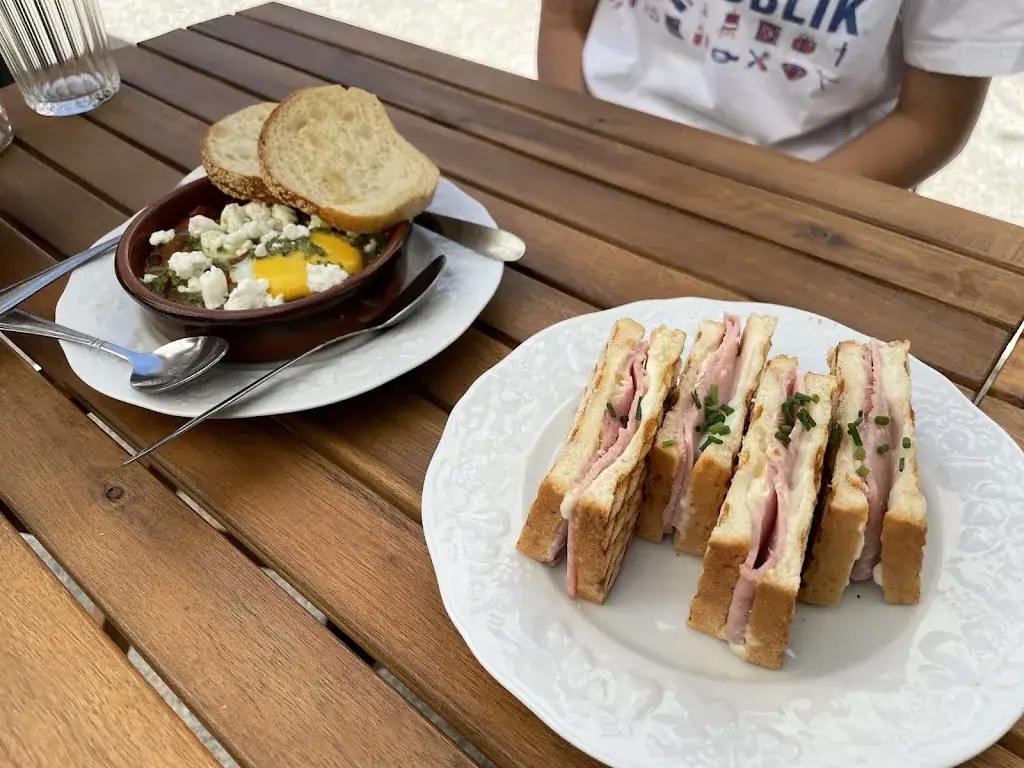 Kojiro Yamada_La Gare_Soyons_recensione