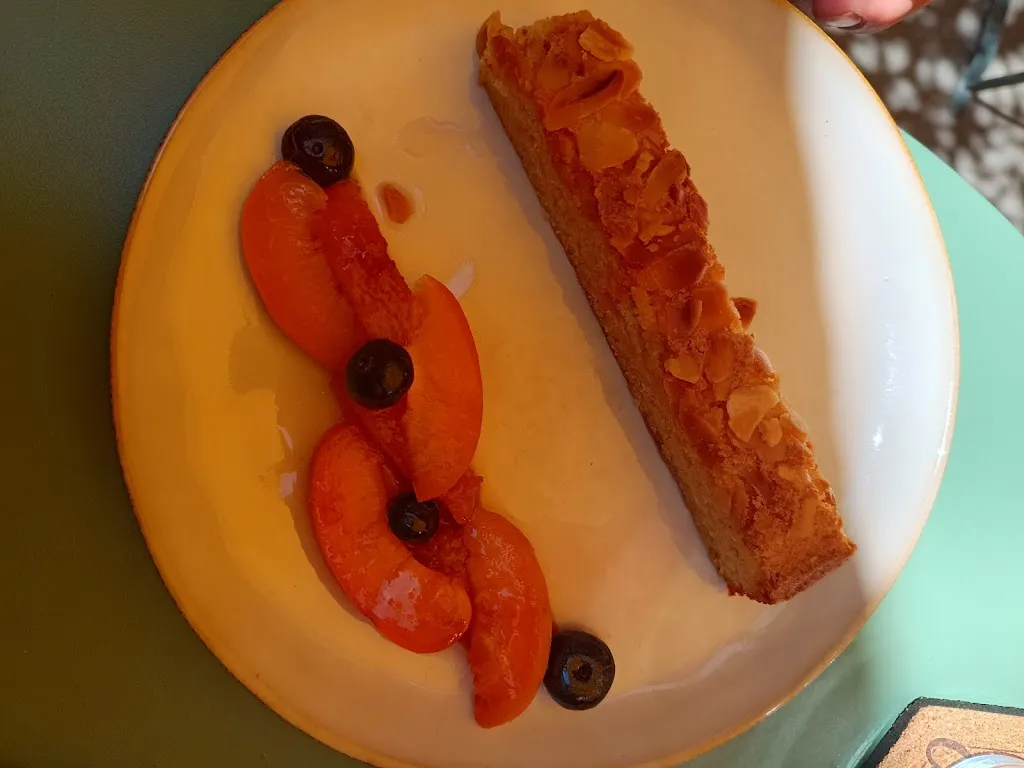 virginie boughareb_Aux Trois Topines_Souvigny_recensione