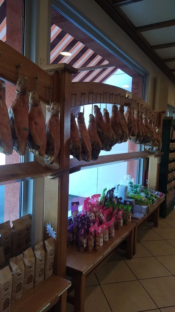 Julien Vangaeveren_Salaisons de Montagnac_Solignac-sur-Loire_recensione