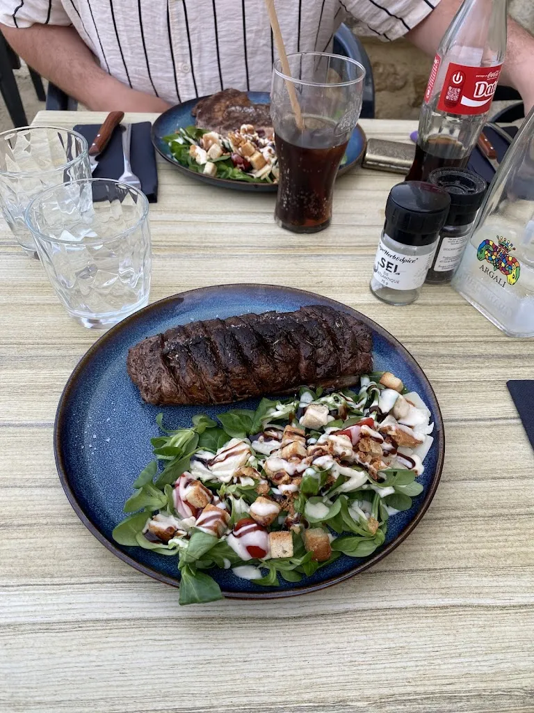 Laura Trewern_Restaurant le Mas du couchant_Suze-la-Rousse_review