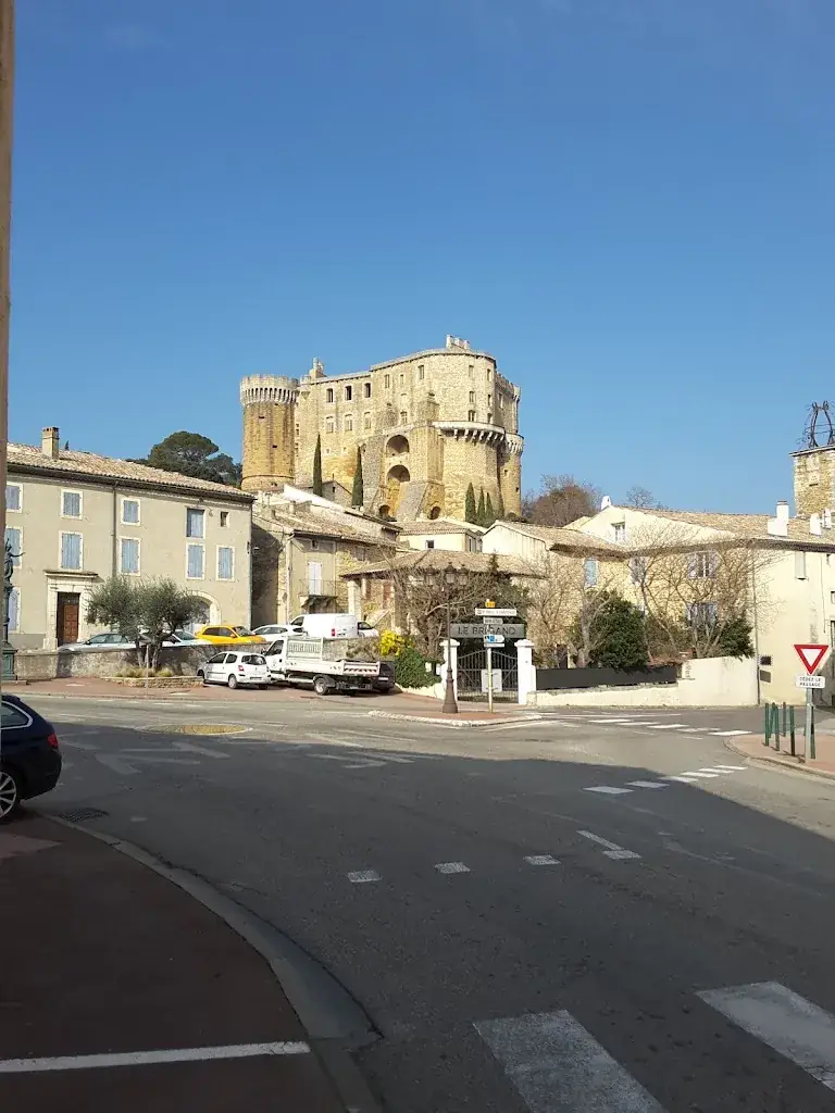 Paddy Travel in a box_Bar le QG Snack Resto Pmu fdj_Suze-la-Rousse_recensione