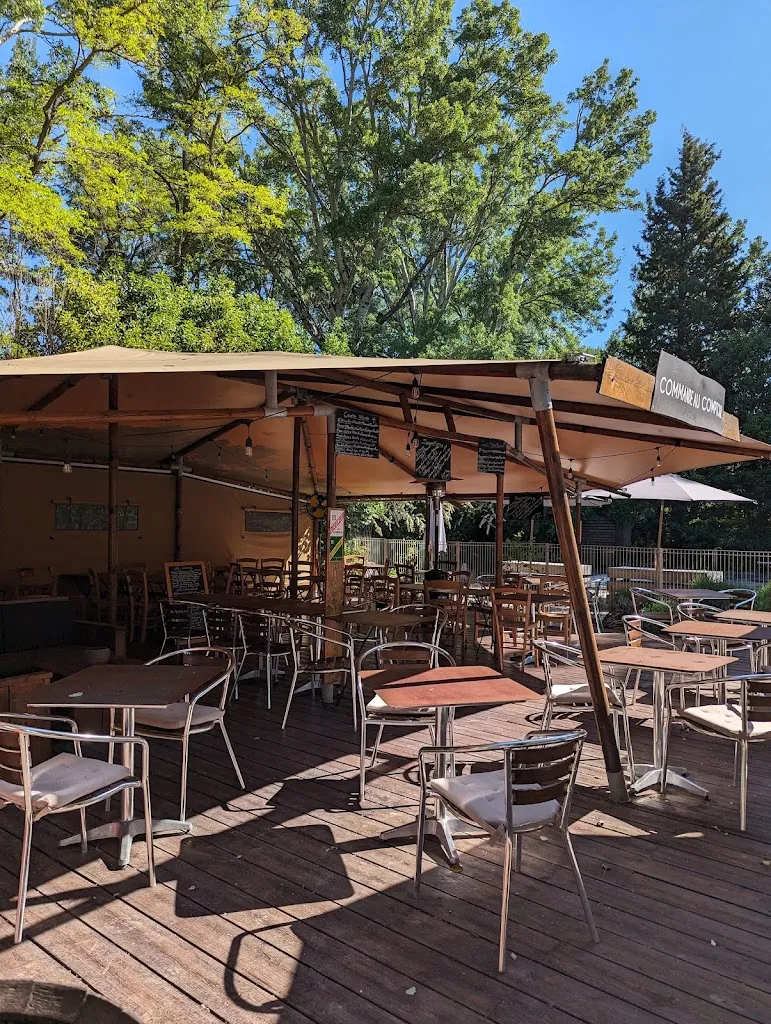 Restaurant le SLN- Camping Suze Luxe Nature restaurant in Suze-la-Rousse