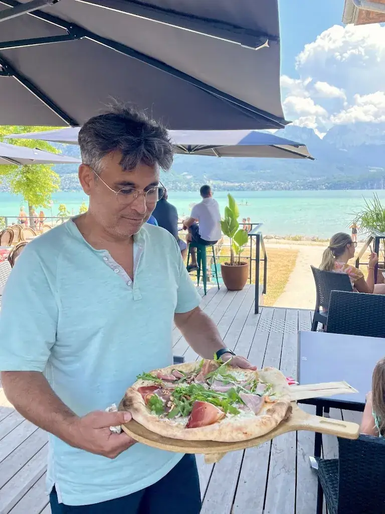 John Feldman_Terracotta | Restaurant de plage | Sevrier_Sevrier_review