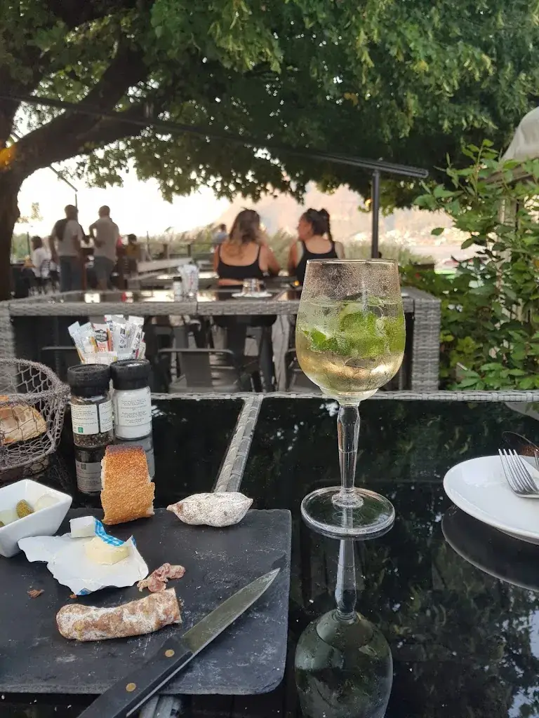 Menu_Le Poisson Rouge_Sevrier_image_5