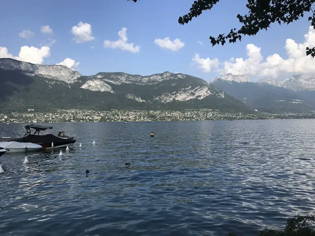 Sophie Fisher_L'Oasis - Sevrier_Sevrier_review