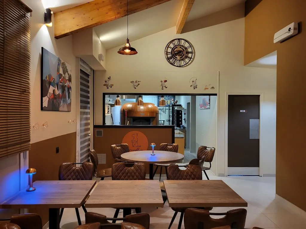 Restaurant la Mascotte Restaurant in Sevrier