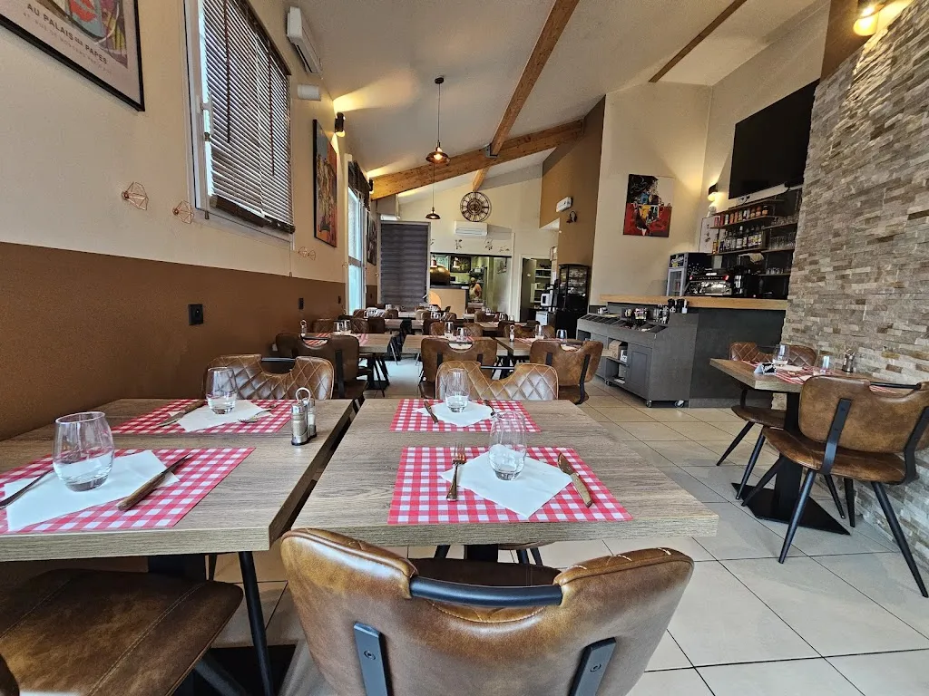 Restaurant la Mascotte_Sevrier_slider_image_3