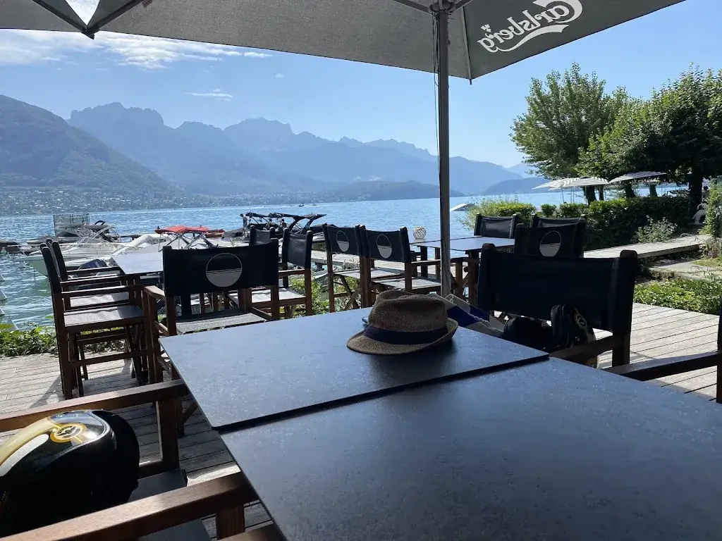 gerard cavallari_Le Take Off - La Bodega - Sevrier_Sevrier_review