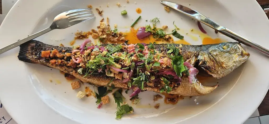 lily Woolly_Restaurant L'Aquarama_Talloires-Montmin_review