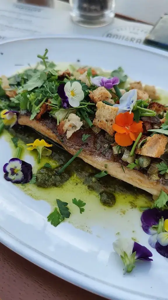 Restaurant L'Aquarama_Talloires-Montmin_slider_image_2