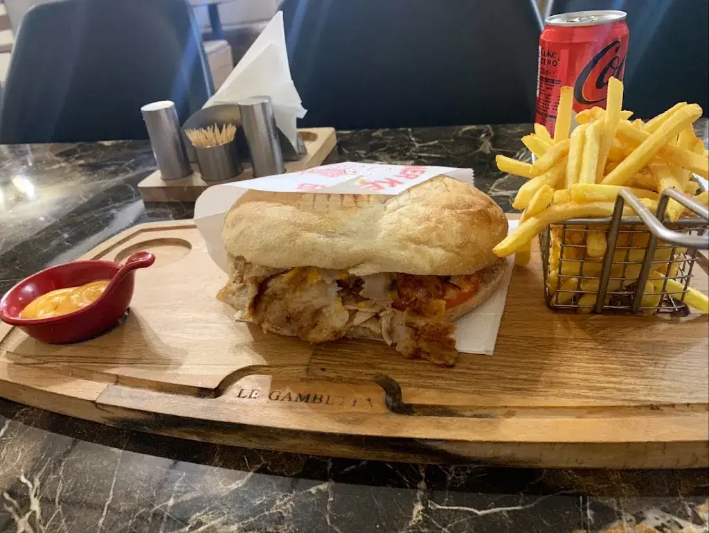 Le Gambetta restaurant à Sury-le-Comtal