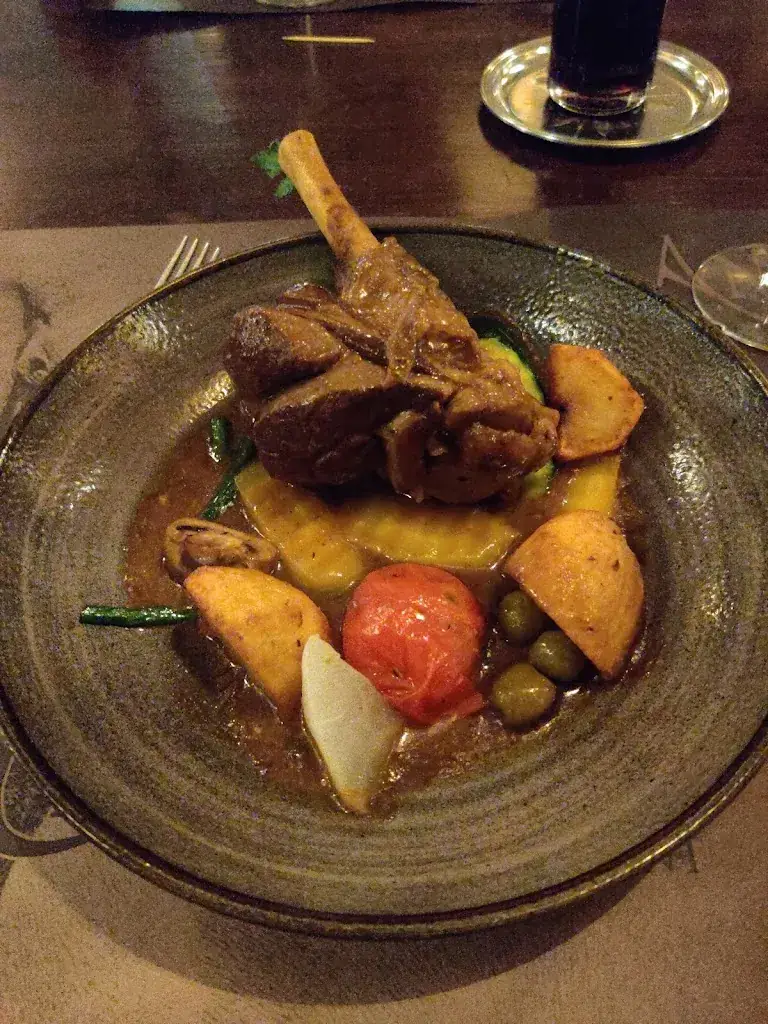 Denis Makarenko_LE CHRISTINA RESTAURANT_Ville-la-Grand_review